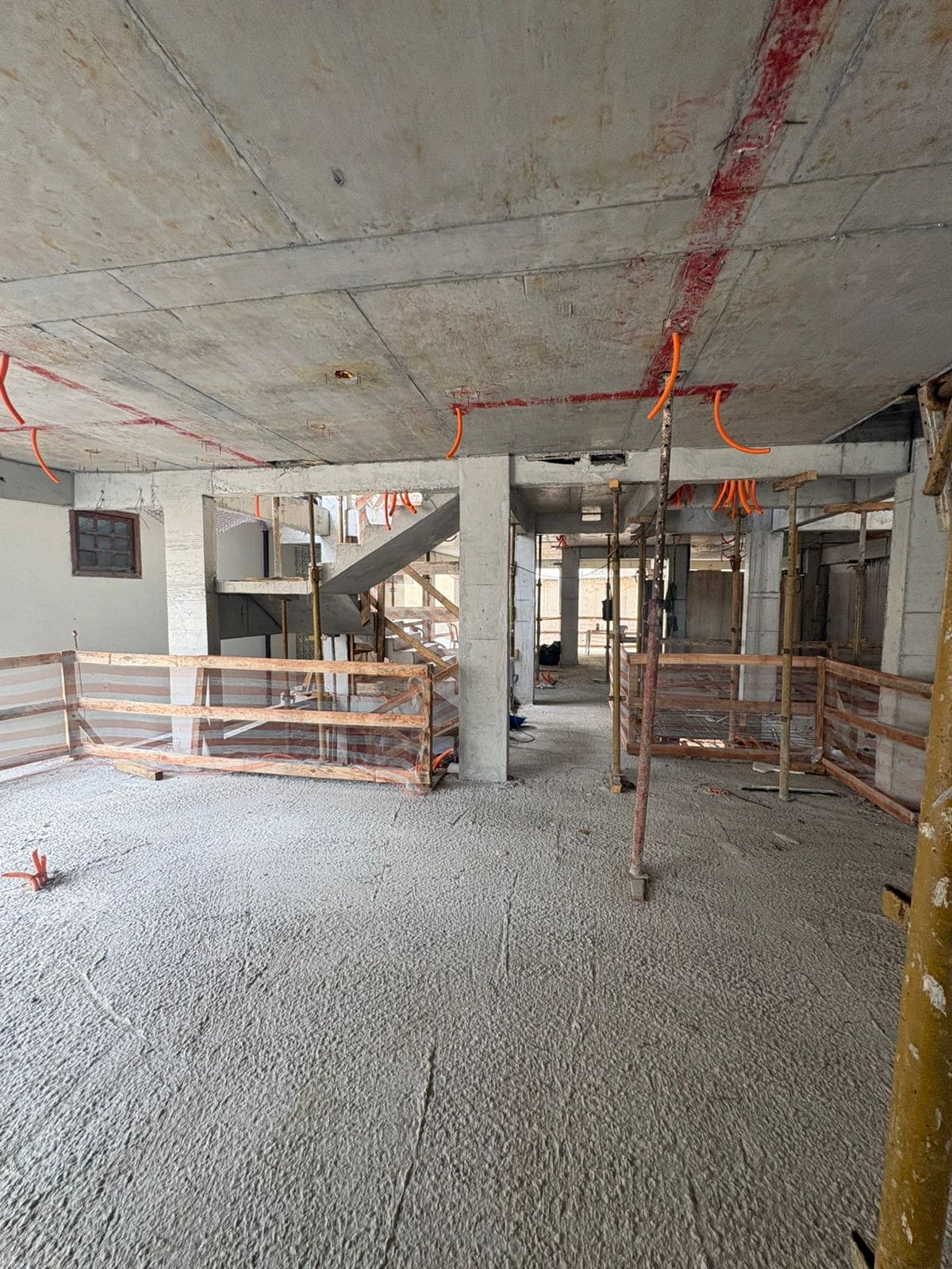 WhatsApp Image 2025-10-28 at 14.34.51 (2)